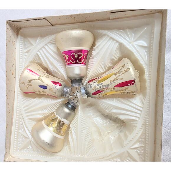 4 Vintage Hand Painted Bavarian White Gold Red Ornaments Bell Shaped (KMart) - Picture 2 of 4